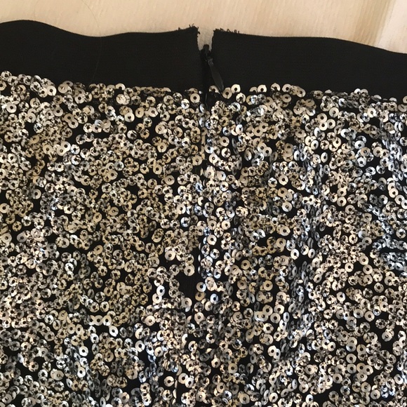 Loft Silver sequin mini skirt - Picture 3 of 3